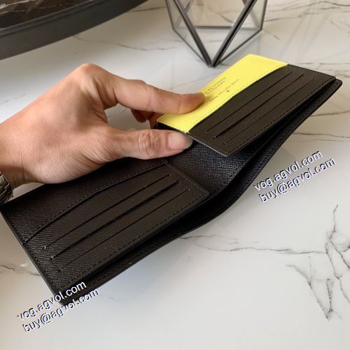  爆買いセール カード入れ付 二つ折り財布 LOUIS VUITTONブランド 偽物 通販 ルイ ヴィトン LOUIS VUITTON 存在感のある 2021春夏