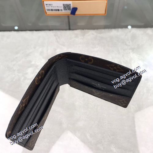 LOUIS VUITTONブランドコピー お洒落に魅せる M93801 ルイ ヴィトン LOUIS VUITTON 紙幣入れ チェーンウオレット 爆買いセール 2021春夏 11x9.5cm