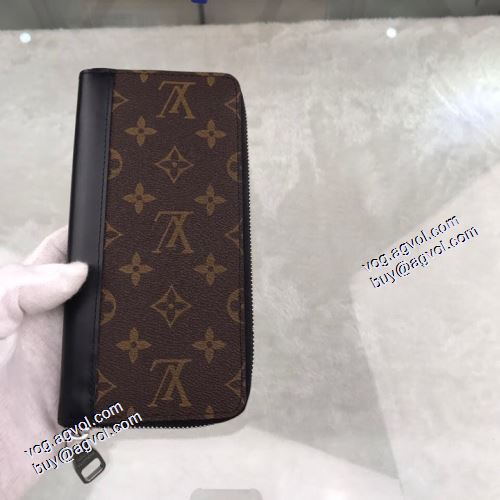 長財布 爆買いセール チェーンウオレット ルイ ヴィトン LOUIS VUITTON M60109 ムダな装飾を排したデザイン LOUIS VUITTONスーパーコピー 2021春夏 20x10cm