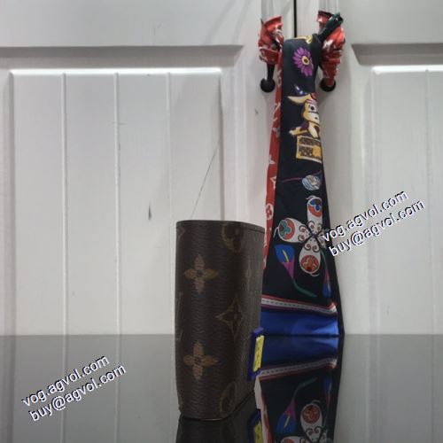 2021春夏 LOUIS VUITTONスーパーコピー MULTIPLE財布  一味違うケーブル編みが魅力満点 ルイ ヴィトン LOUIS VUITTON 紙幣入れ 11x8.5x2 二つ折り財布 M45789