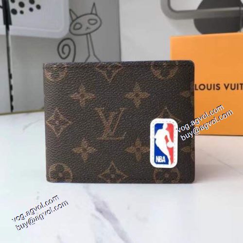 爆買いセール 二つ折り財布 カード入れ付 ルイ ヴィトン LOUIS VUITTON ◆モデル愛用◆ LOUIS VUITTONスーパーコピー 2021春夏