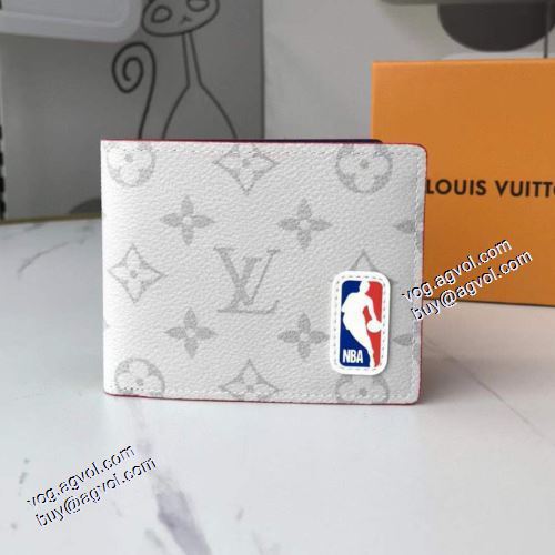 爆買いセール 二つ折り財布 カード入れ付 ルイ ヴィトン LOUIS VUITTON ◆モデル愛用◆ LOUIS VUITTONスーパーコピー 2021春夏