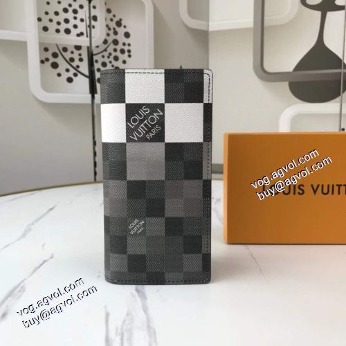 LOUIS VUITTONコピー 2021春夏 ルイ ヴィトン LOUIS VUITTON 欧米韓流/雑誌 3色可選 カード入れ付 二つ折り財布 スマートウォレット