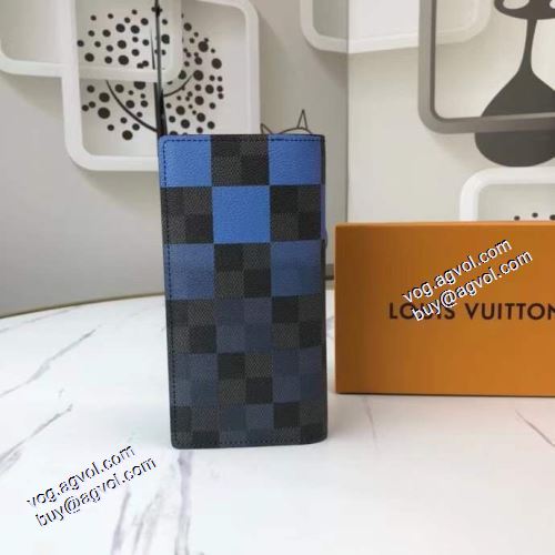 LOUIS VUITTONコピー 2021春夏 ルイ ヴィトン LOUIS VUITTON 欧米韓流/雑誌 3色可選 カード入れ付 二つ折り財布 スマートウォレット