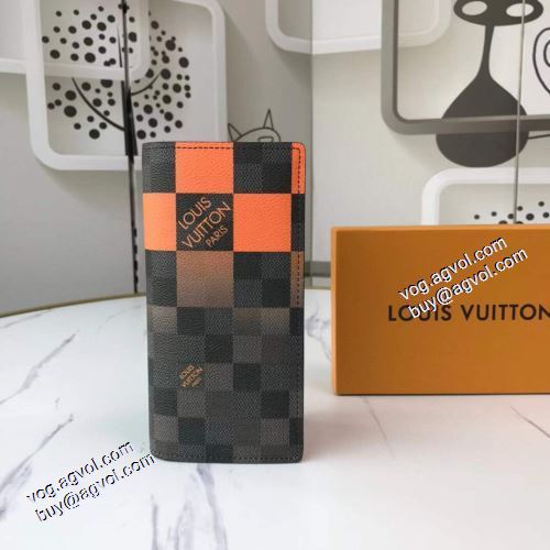 LOUIS VUITTONコピー 2021春夏 ルイ ヴィトン LOUIS VUITTON 欧米韓流/雑誌 3色可選 カード入れ付 二つ折り財布 スマートウォレット