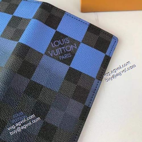 LOUIS VUITTONコピー 2021春夏 ルイ ヴィトン LOUIS VUITTON 欧米韓流/雑誌 3色可選 カード入れ付 二つ折り財布 スマートウォレット