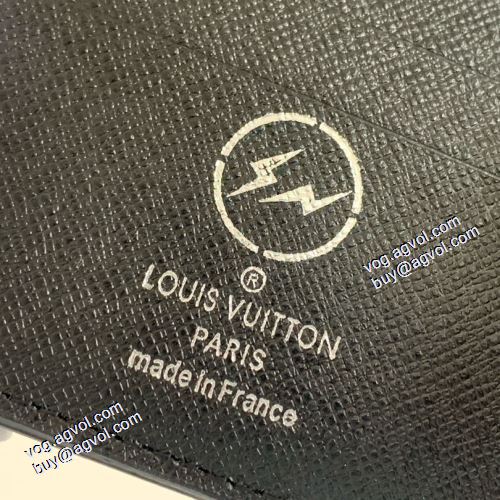 LOUIS VUITTON偽物ブランド ルイ ヴィトン LOUIS VUITTON 2021春夏 めちゃくちゃお得 二つ折り財布 財布/ウォレット 紙幣入れ