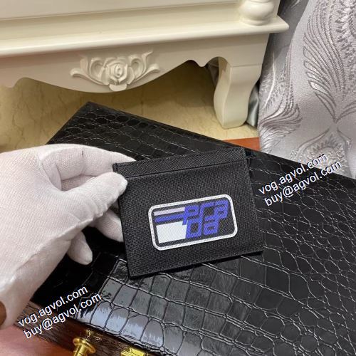  PRADAスーパーコピー プラダ PRADA 2021春夏 人気激売れ カードケース　シンプル 