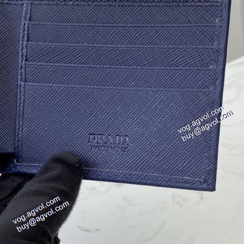  プラダ PRADA PRADAブランドコピー 紙幣入れ 二つ折り財布 首胸ロゴ 爆買いセール 2021春夏