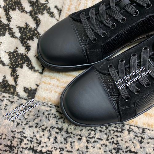 2年以上連続１位獲得 2021秋冬 フラットシューズ クリスチャンルブタン Christian Louboutin ブランド コピー カジュアルシューズ 履き心地抜群