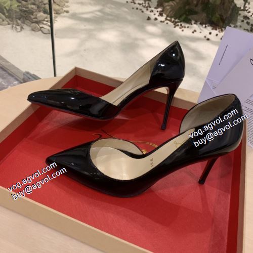 2021秋冬 実用性に溢れるアイテム クリスチャンルブタン Christian Louboutinコピーブランド ハイヒール 2色可選 程よい高さ