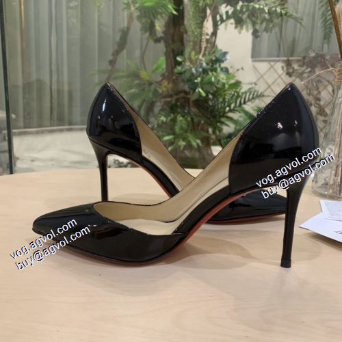 2021秋冬 実用性に溢れるアイテム クリスチャンルブタン Christian Louboutinコピーブランド ハイヒール 2色可選 程よい高さ