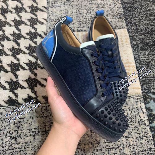 2021秋冬 シックスタイルに活躍 カジュアルシューズ クリスチャンルブタンブランド コピー スタッズ Christian Louboutinブランドコピー フラットシューズ