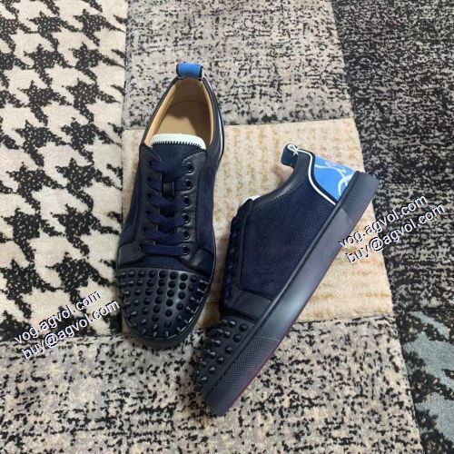 2021秋冬 シックスタイルに活躍 カジュアルシューズ クリスチャンルブタンブランド コピー スタッズ Christian Louboutinブランドコピー フラットシューズ