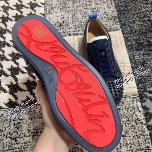 2021秋冬 シックスタイルに活躍 カジュアルシューズ クリスチャンルブタンブランド コピー スタッズ Christian Louboutinブランドコピー フラットシューズ