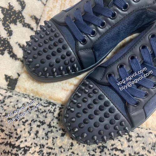 2021秋冬 シックスタイルに活躍 カジュアルシューズ クリスチャンルブタンブランド コピー スタッズ Christian Louboutinブランドコピー フラットシューズ