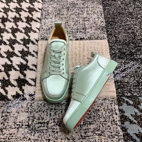 2021秋冬 クリスチャンルブタン カジュアルシューズ Christian Louboutinスーパーコピー フラットシューズ 芸能人に愛用者続出 軽い履き心地