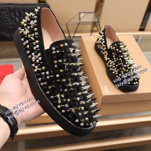 2021秋冬 クリスチャンルブタンブランド 偽物 通販 フラットシューズ Christian Louboutin 一番人気の新作はこれ カジュアルシューズ スタッズ