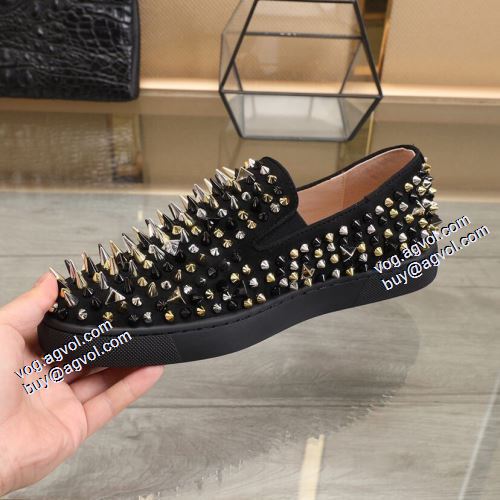 2021秋冬 クリスチャンルブタンブランド 偽物 通販 フラットシューズ Christian Louboutin 一番人気の新作はこれ カジュアルシューズ スタッズ