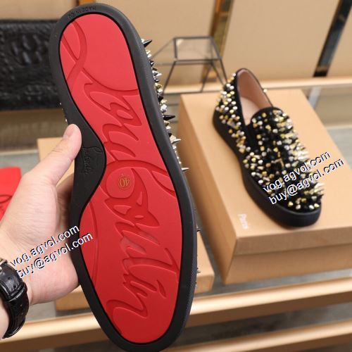 2021秋冬 クリスチャンルブタンブランド 偽物 通販 フラットシューズ Christian Louboutin 一番人気の新作はこれ カジュアルシューズ スタッズ