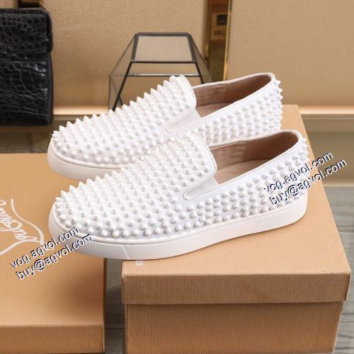 2021秋冬 日本未入荷モデル クリスチャンルブタンコピーブランド 3色可選 Christian Louboutin スタッズ フラットシューズ