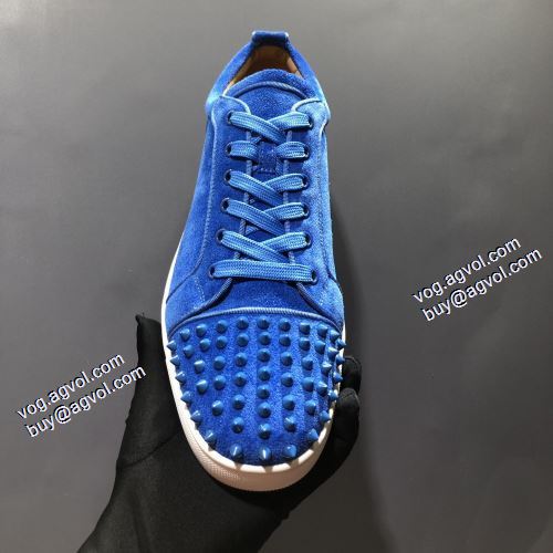 フラットシューズ 2021秋冬 落ち着いた質感 クリスチャンルブタンコピー ブランド Christian Louboutin 滑りにくい