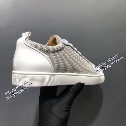 フラットシューズ 2021秋冬 クリスチャンルブタン Christian Louboutinスーパーコピー 人目を惹くデザイン ドライビングシューズ
