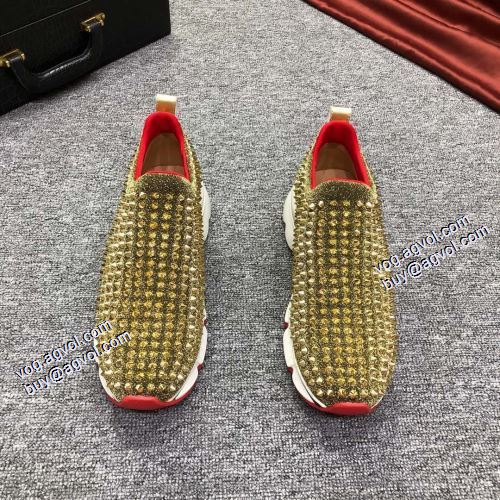 スニーカー 2021秋冬 絶大な人気を誇る クリスチャンルブタン Christian Louboutinスーパーコピー スタッズ