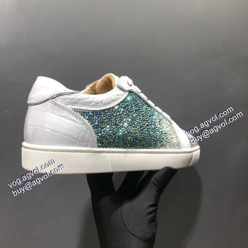 2021秋冬 フラットシューズ クリスチャンルブタンブランド 偽物 通販 Christian Louboutin 注目のアイテム 優しい履き心地