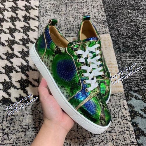 2021秋冬 クリスチャンルブタン Christian Louboutinブランドスーパーコピー 高級感を備えている フラットシューズ 滑りにくい