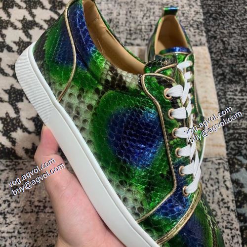 2021秋冬 クリスチャンルブタン Christian Louboutinブランドスーパーコピー 高級感を備えている フラットシューズ 滑りにくい