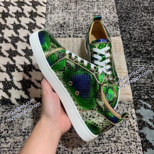 2021秋冬 クリスチャンルブタン Christian Louboutinブランドスーパーコピー 高級感を備えている フラットシューズ 滑りにくい