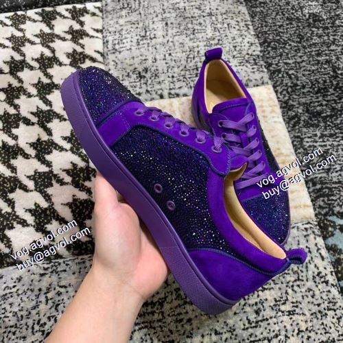 完売必至の人気モデルをご紹介 2021秋冬 クリスチャンルブタンブランドスーパーコピー Christian Louboutin フラットシューズ ファッション 人気