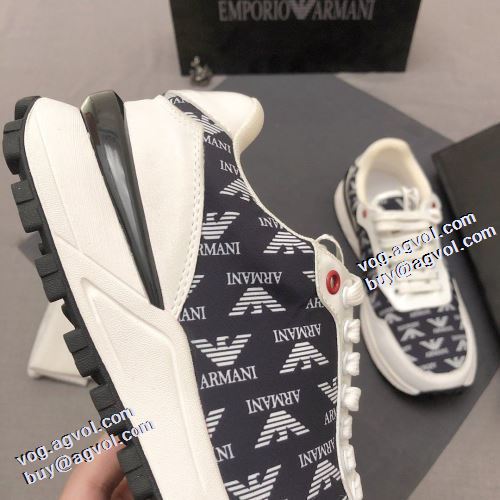 ランニングシューズ アルマーニコピー 2021秋冬 アルマーニ ARMANI 絶大な人気を誇る カラーソール これからの季節の足元のアクセント ロードジョグ 極上シューズ ファッション 人気