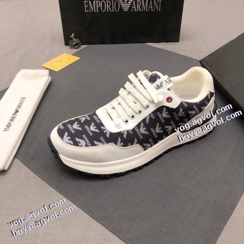 ランニングシューズ アルマーニコピー 2021秋冬 アルマーニ ARMANI 絶大な人気を誇る カラーソール これからの季節の足元のアクセント ロードジョグ 極上シューズ ファッション 人気