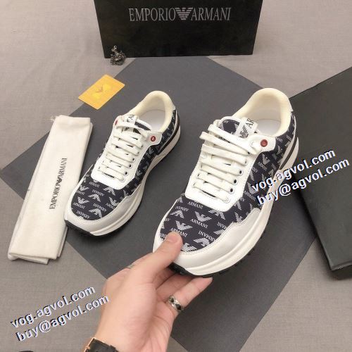 ランニングシューズ アルマーニコピー 2021秋冬 アルマーニ ARMANI 絶大な人気を誇る カラーソール これからの季節の足元のアクセント ロードジョグ 極上シューズ ファッション 人気
