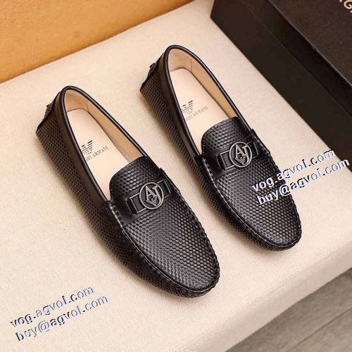 2021秋冬 カジュアルシューズ アルマーニ ARMANI 底にラバーが貼ってある 上品に着こなせ 滑りにくい アルマーニブランドスーパーコピー 脱ぎ履きしやすい/着脱しやすい