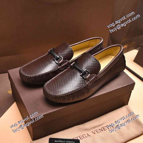 2021春夏 2色可選 ボッテガ ブランドコピー ブランド 紐なし ボッテガ ブランド BOTTEGA VENETA カジュアルシュッズ 着脱の簡単なスリップオンタイプ 魅力ファッション　