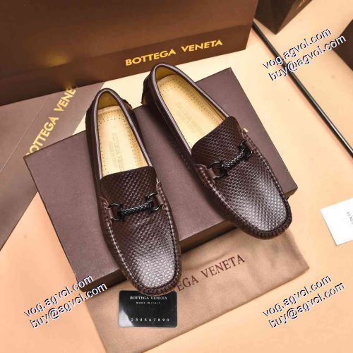 2021春夏 2色可選 ボッテガ ブランドコピー ブランド 紐なし ボッテガ ブランド BOTTEGA VENETA カジュアルシュッズ 着脱の簡単なスリップオンタイプ 魅力ファッション　