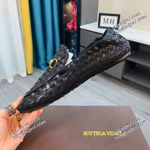 個性的 ボッテガ ブランドスーパーコピー 激安 紐なし 2021春夏 ボッテガ ブランド BOTTEGA VENETA 軽い履き心地 スリップオン