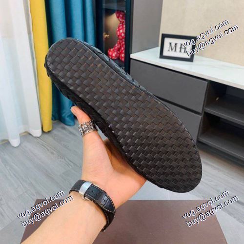 個性的 ボッテガ ブランドスーパーコピー 激安 紐なし 2021春夏 ボッテガ ブランド BOTTEGA VENETA 軽い履き心地 スリップオン