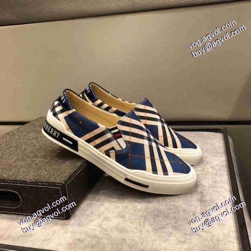 着脱の簡単なスリップオンタイプ 高級感ある バーバリーブランドスーパーコピー 2021春夏 バーバリー BURBERRY エスバドリーユ  2色可選