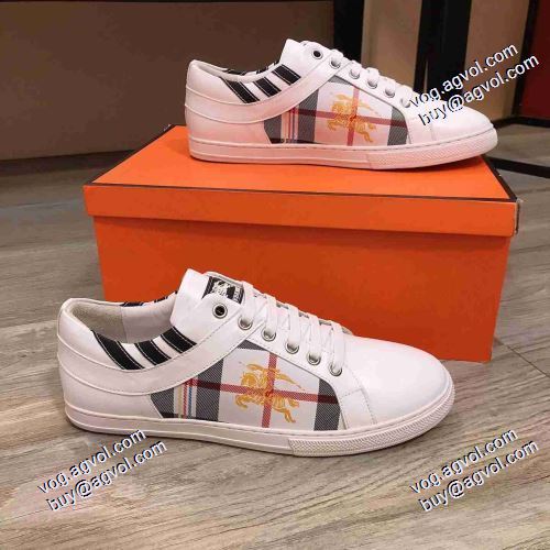 レースアップシューズ バーバリーブランドコピー 2021春夏 バーバリー BURBERRY 足馴染みのいい 綺麗に決まるフォルム！優しい履き心地