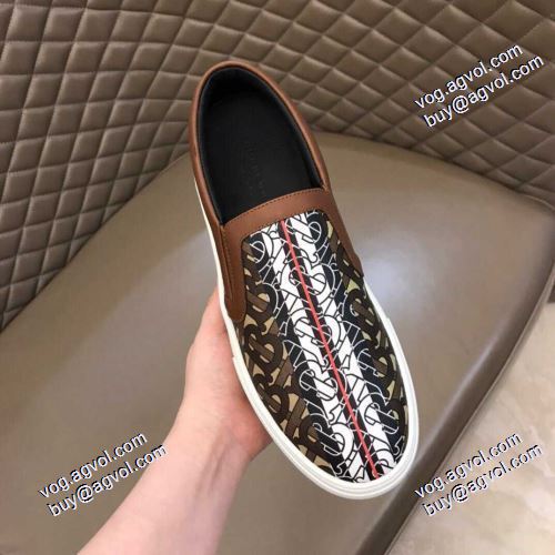 オリジナル コスパ最高のプライス 2021春夏 バーバリー BURBERRY 紐なし 耐久性のある モカシンシューズ