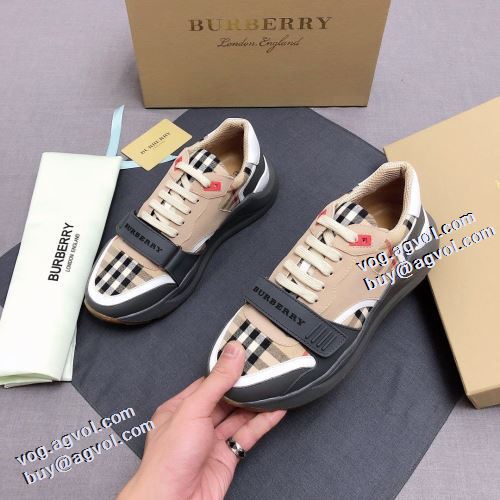 秋のお出かけに最適 バーバリー BURBERRY 足馴染みのいい ランニングシューズ 2色可選 バーバリーコピーブランド 2021秋冬 ギンガム 大人 トレンド
