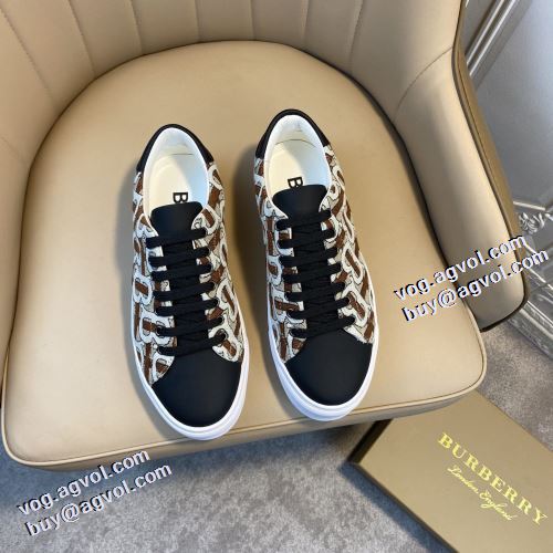 2021秋冬 バーバリーブランドコピー バーバリー BURBERRY 抗菌?防臭加工 カジュアルシュッズ 一番人気の新作はこれ フラットシューズ 優しい履き心地 