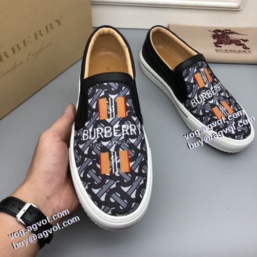 2色可選 優しい履き心地 カジュアルシューズ 2021秋冬 秋のお出かけに最適 バーバリー BURBERRY 流行や季節に拘らないデザイン バーバリーコピー 