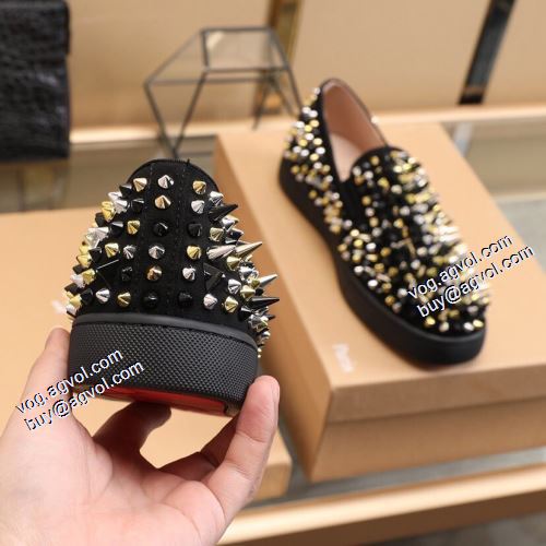 着心地抜群 2021秋冬 クリスチャンルブタンコピー ブランド カジュアルシューズ クリスチャンルブタン Christian Louboutin スタッズ