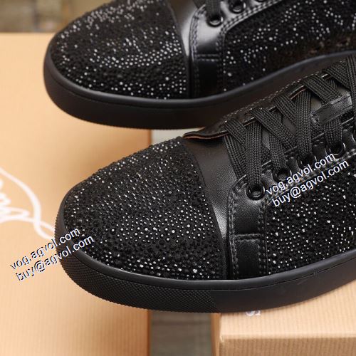 2021秋冬 大絶賛の履き心地! クリスチャンルブタン Christian Louboutin 靴の滑り止め クリスチャンルブタンブランド 偽物 通販 フラットシューズ 2色可選