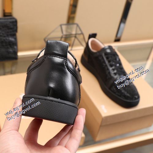 2021秋冬 大絶賛の履き心地! クリスチャンルブタン Christian Louboutin 靴の滑り止め クリスチャンルブタンブランド 偽物 通販 フラットシューズ 2色可選